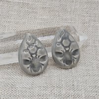 Honey Bee Drop Artisan Ceramic Cabochons, Pastel Gray, one piece
