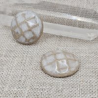 Round Faceted Artisan Ceramic Cabochons, Beige White, one piece