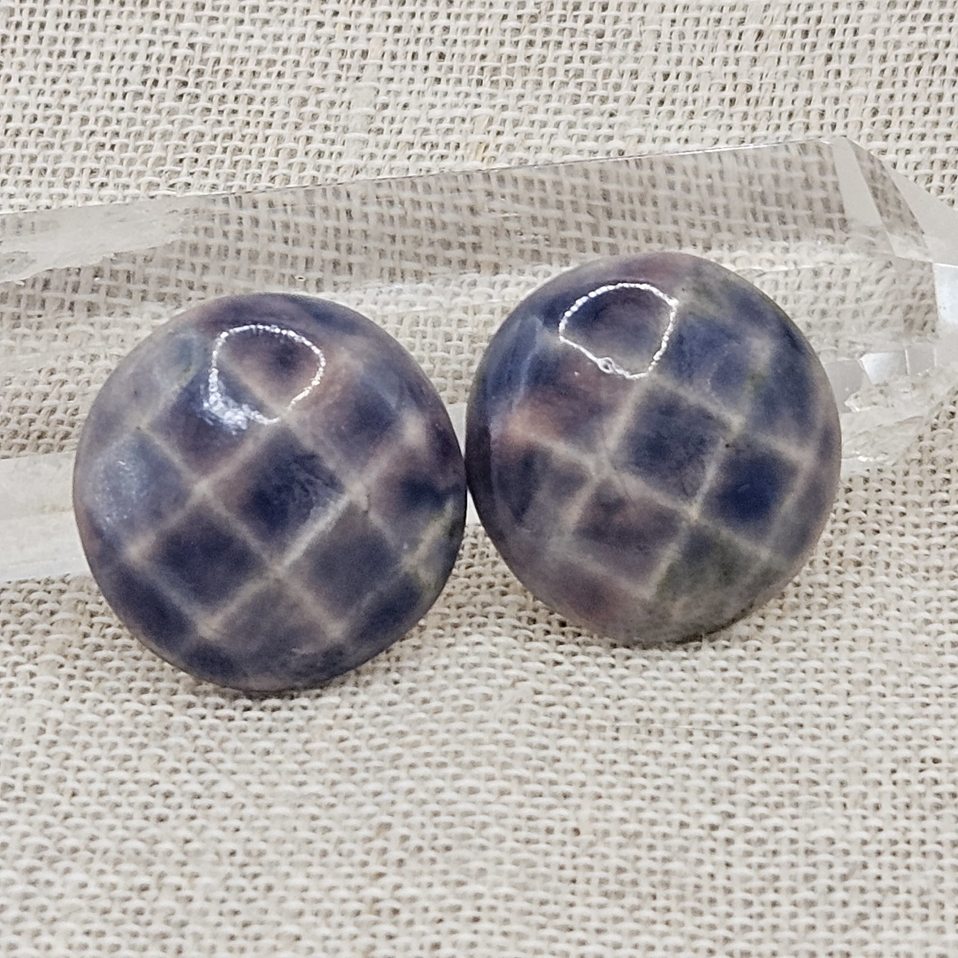 Round Faceted Artisan Ceramic Cabochons, Rosy Sapphire, one piece