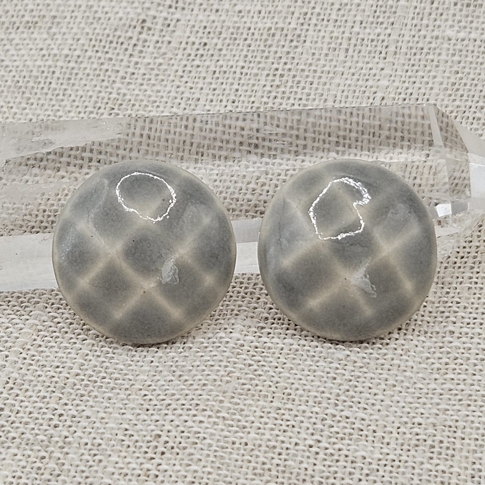 Round Faceted Artisan Ceramic Cabochons, Agate Gray, one piece