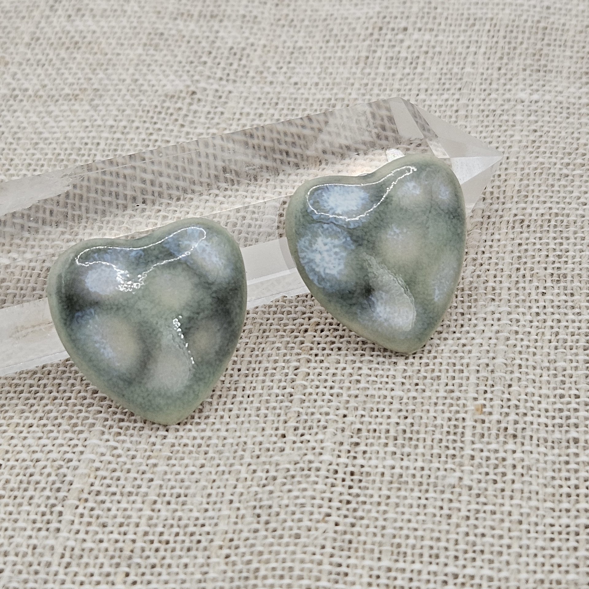 Heart Artisan Ceramic Cabochons, Grayish Mint Opal Dots, one piece