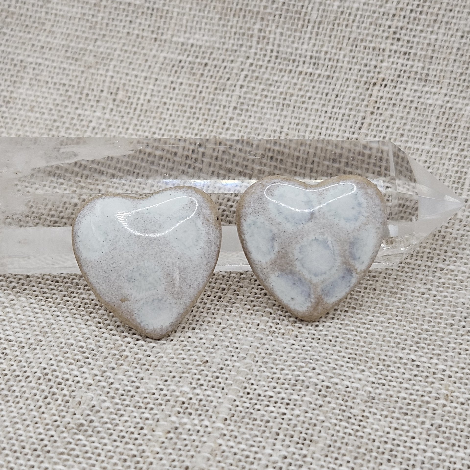Heart Artisan Ceramic Cabochons, Beige White Opal, one piece
