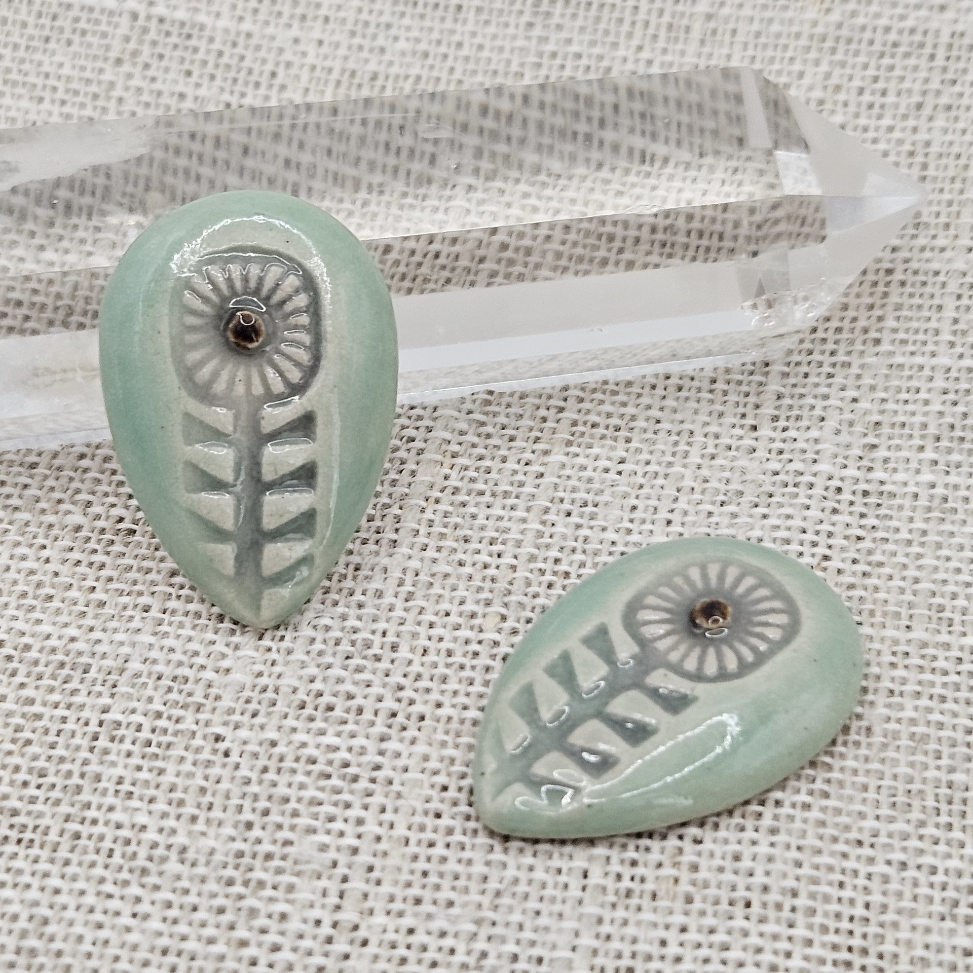 Flower Drop Artisan Ceramic Cabochons, Light Green and Gray, one piece