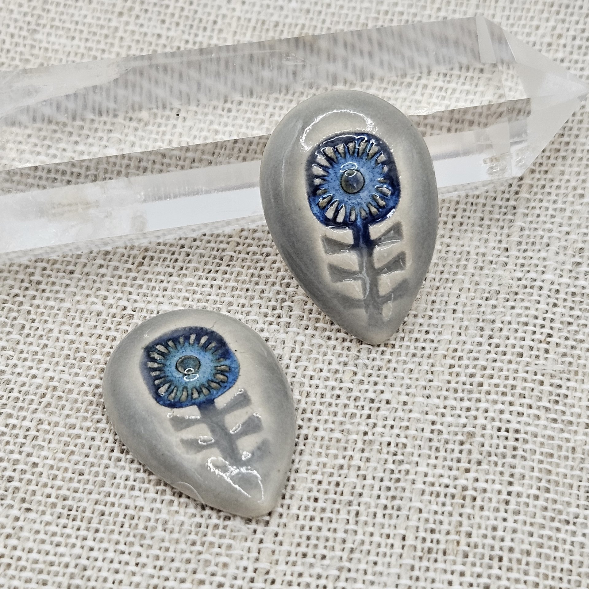 Flower Drop Artisan Ceramic Cabochons, Blue Gray, one piece