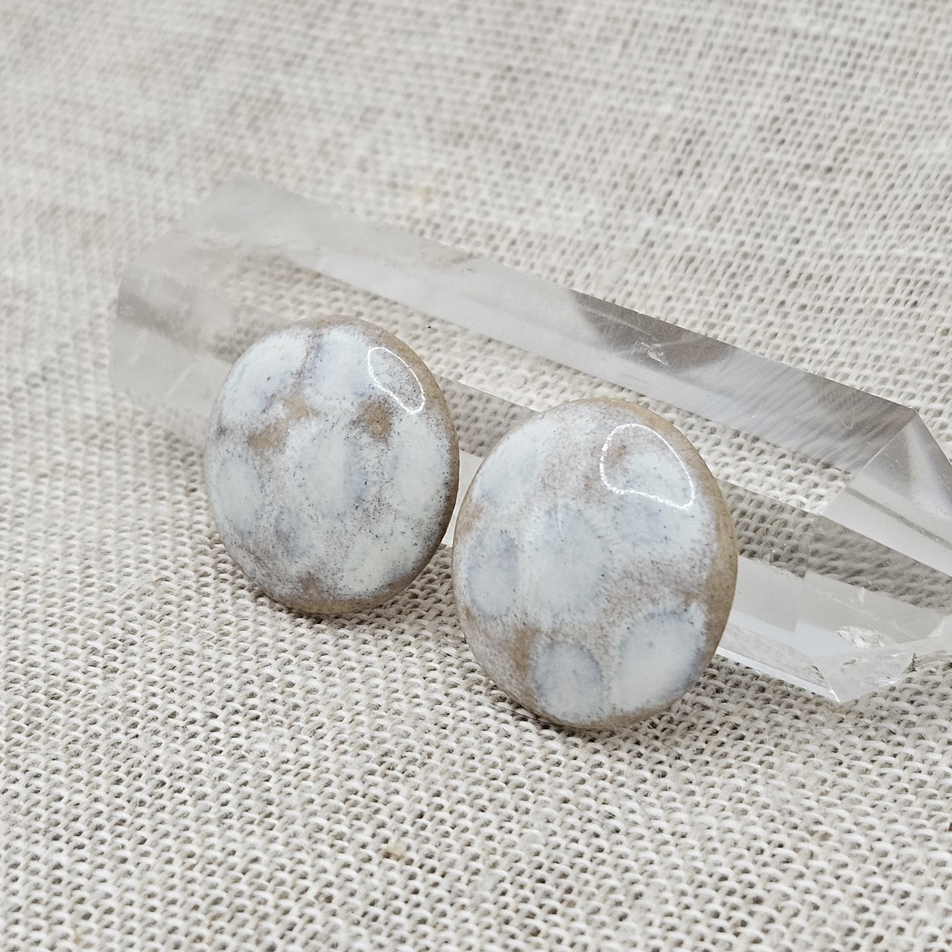 Round Artisan Ceramic Cabochons, Beige Opal White Dots, one piece